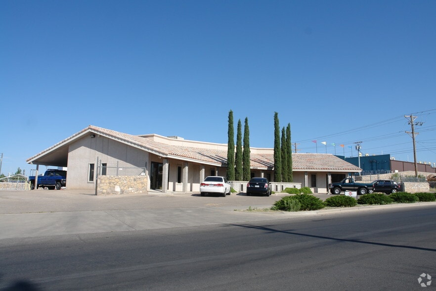 1525 Common Dr, El Paso, TX for lease - Building Photo - Image 2 of 9