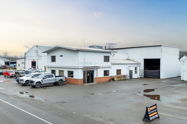 Plus de détails pour 3608 Sharon Rd, West Middlesex, PA - Industriel à louer