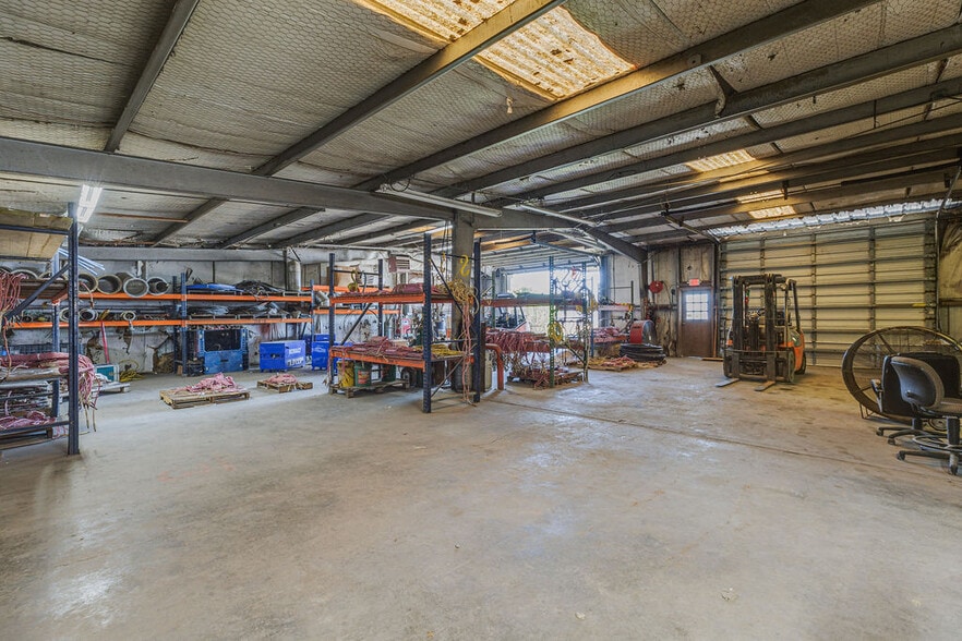 4960 Fannett Rd, Beaumont, TX à vendre - Photo du bâtiment - Image 3 de 4
