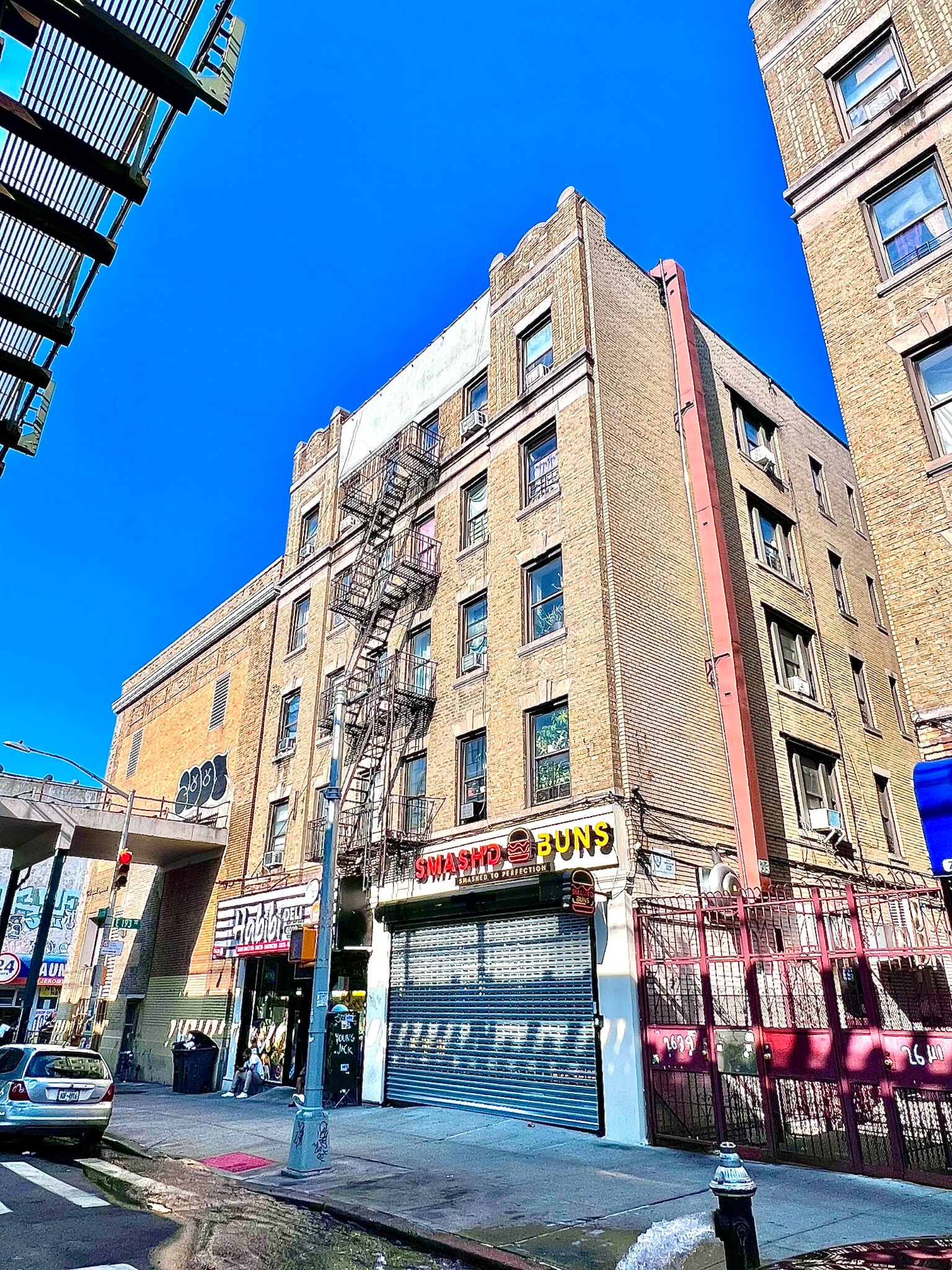 2639-2641 Jerome Ave, Bronx, NY for lease Interior Photo- Image 1 of 9