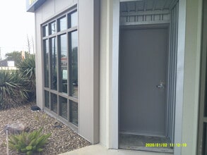 3205 Rodd Field Rd, Corpus Christi, TX for lease Building Photo- Image 1 of 10