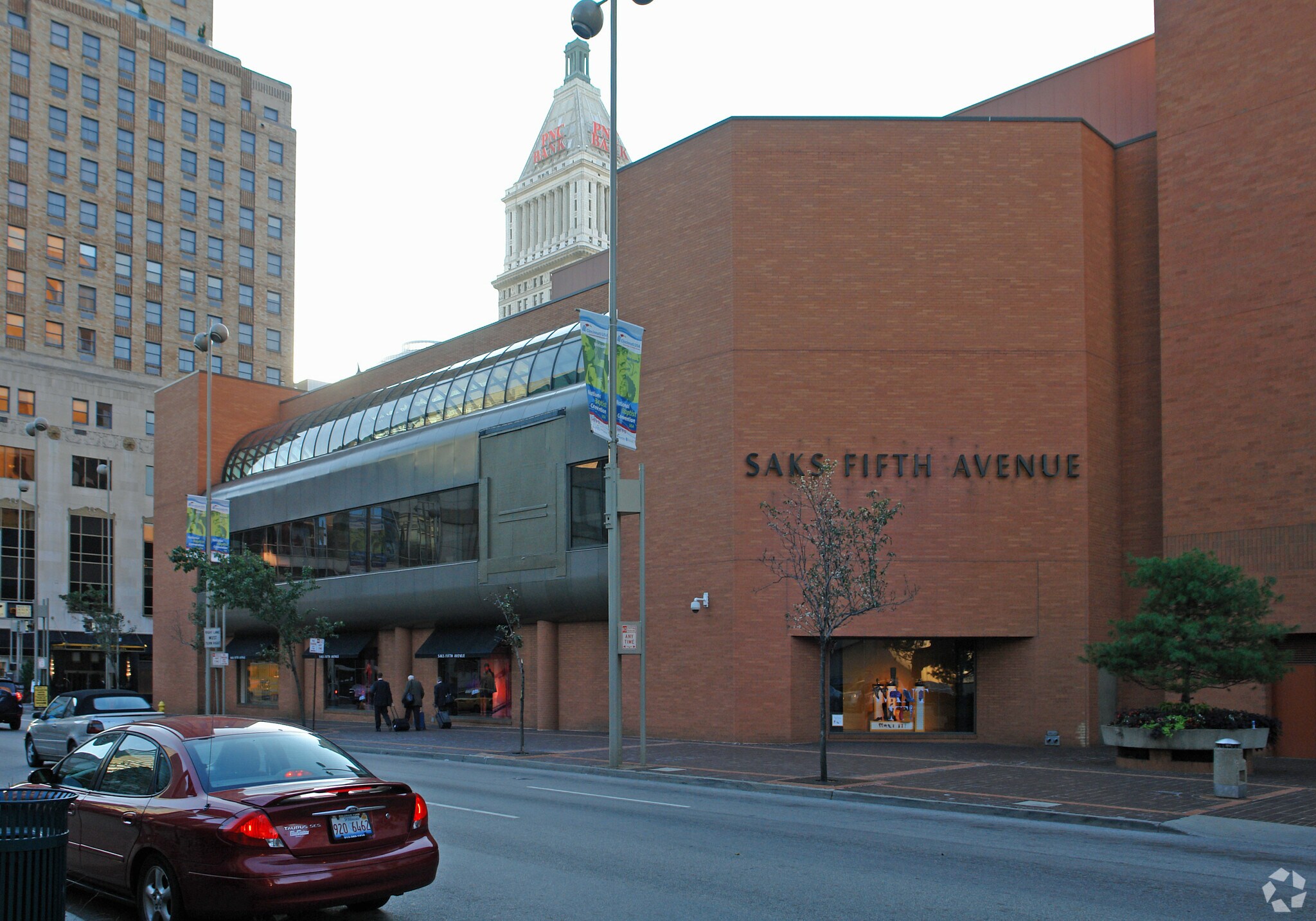 101 W Fifth St, Cincinnati, OH for lease Primary Photo- Image 1 of 3