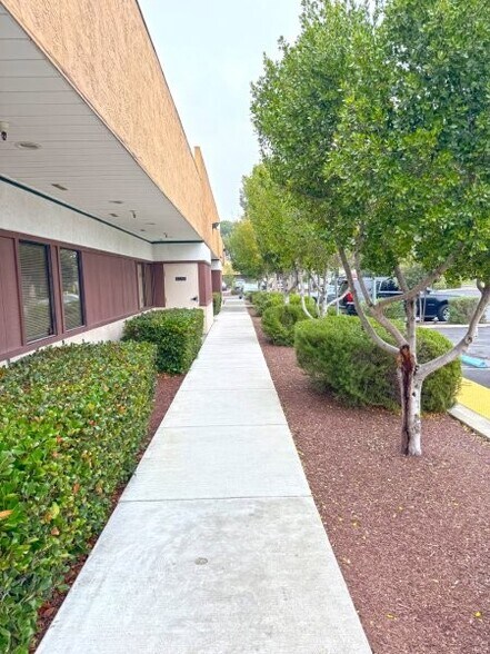 125 Corporate Pl, Vallejo, CA à louer - Photo du bâtiment - Image 2 de 6