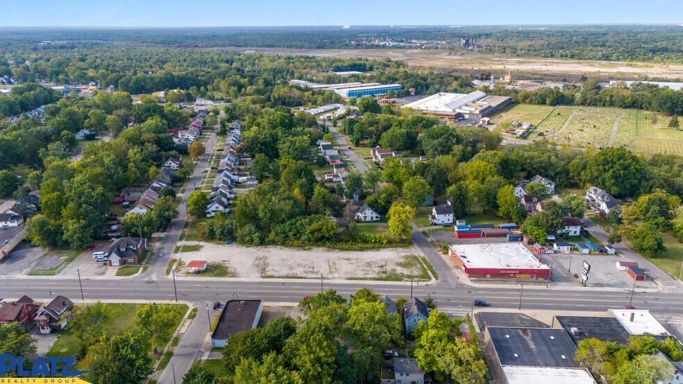 Youngstown Rd, Warren, OH à vendre - Photo du bâtiment - Image 2 de 6
