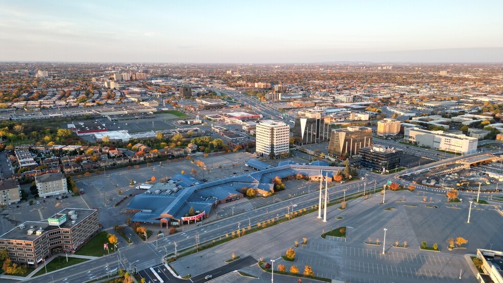 7500 Boul Les Galeries D'Anjou, Montréal, QC à louer - Photo du bâtiment - Image 3 de 12