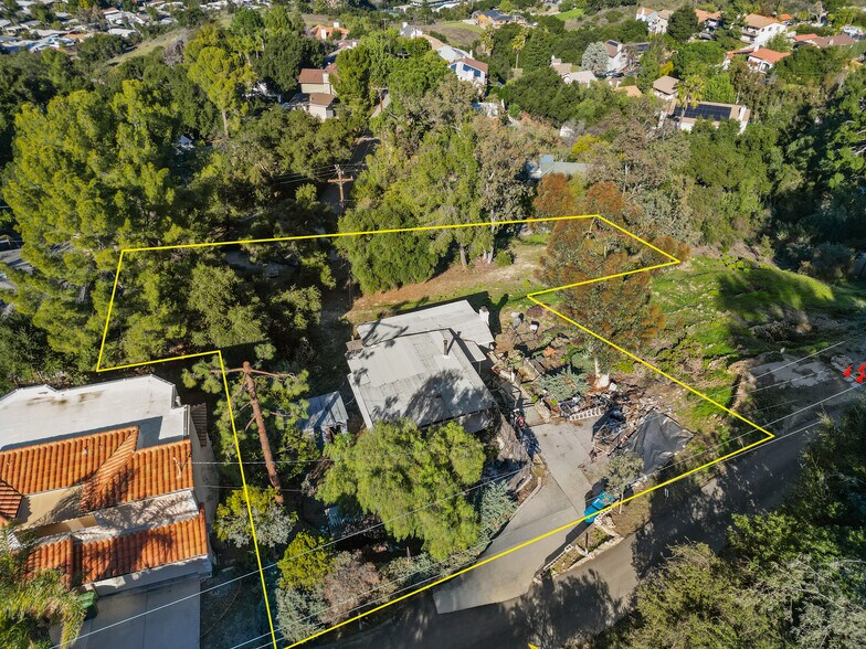 23671 Aster Trl, Calabasas, CA à vendre - Photo du bâtiment - Image 3 de 13