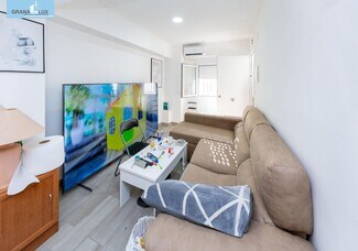 More details for del Arzobispo Guerrero, 21, Granada - Retail for Sale
