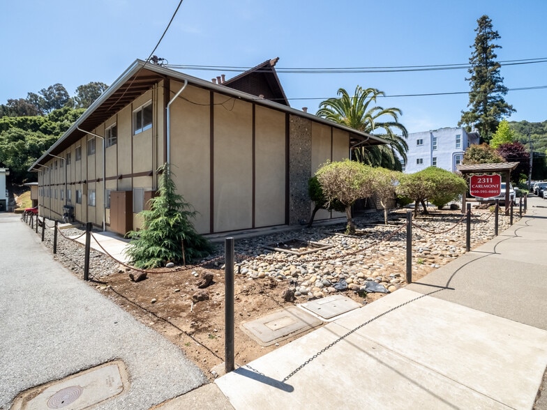 2311 Carlmont Dr, Belmont, CA for sale - Building Photo - Image 3 of 18