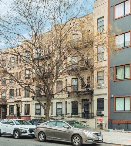 145 Albany Ave, Brooklyn, NY à vendre - Photo du bâtiment - Image 2 de 4