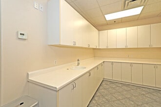 39665 Entrepreneur Ln, Palm Desert, CA à louer Photo intérieure- Image 2 de 10