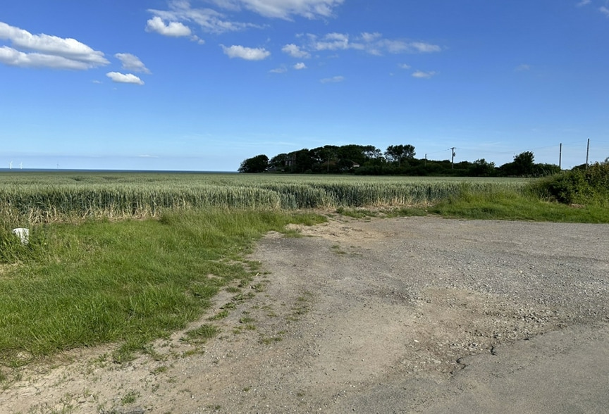 Land in Land North Of Tunstall, Roos for sale - Building Photo - Image 2 of 4
