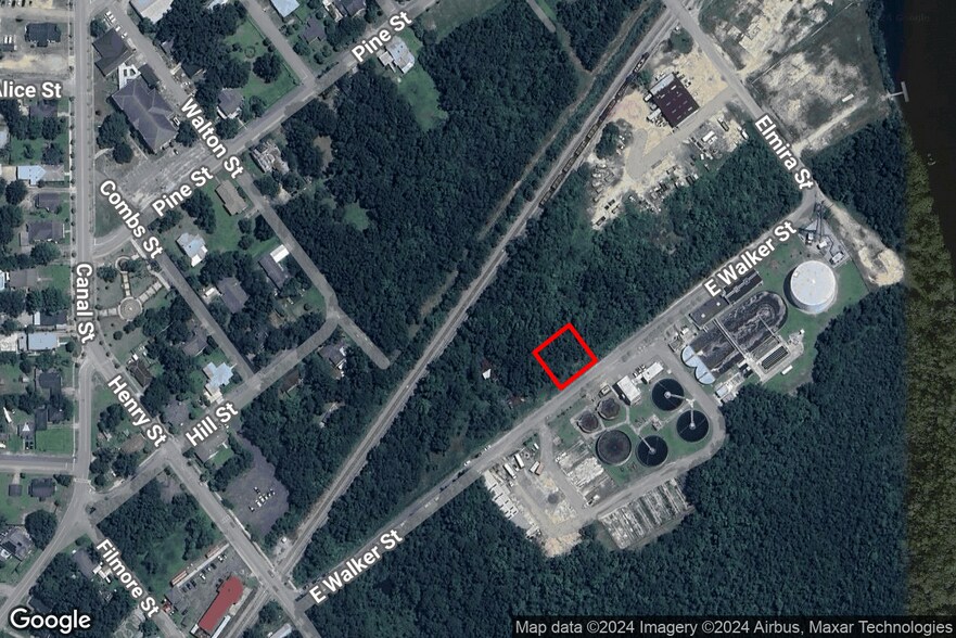 6872 Walker Street, Milton, FL for sale - Primary Photo - Image 1 of 2