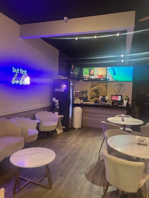 2026 N Jerusalem Rd, North Bellmore, NY 11710 - Unité 2026 -  - Photo intérieure - Image 1 of 3