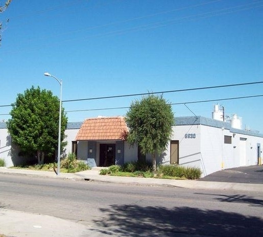 9530-9540 Owensmouth Ave, Chatsworth, CA for lease - Building Photo - Image 2 of 2