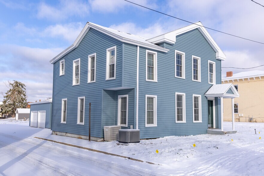 217 N Washington St, Rome, NY à louer - Photo du bâtiment - Image 3 de 22