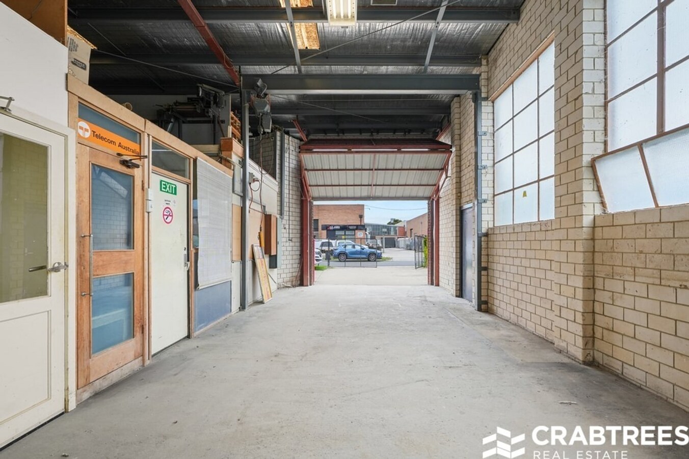 16-18 Libbett Ave, Clayton South, VIC 3169 - Unité 1 -  - Photo intérieure - Image 2 of 4
