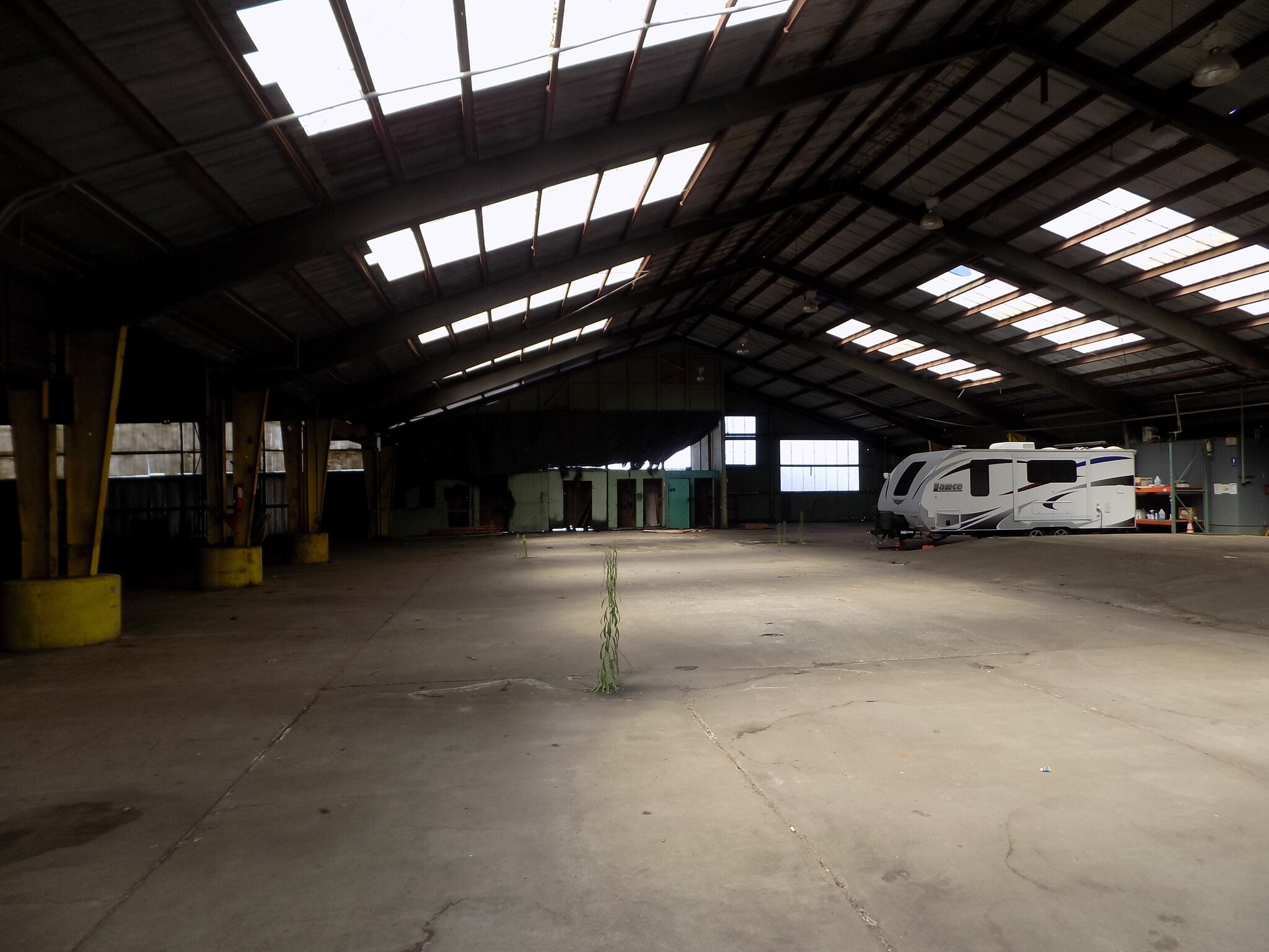 26011 State Route 254, Redcrest, CA à louer Photo du bâtiment- Image 1 de 7