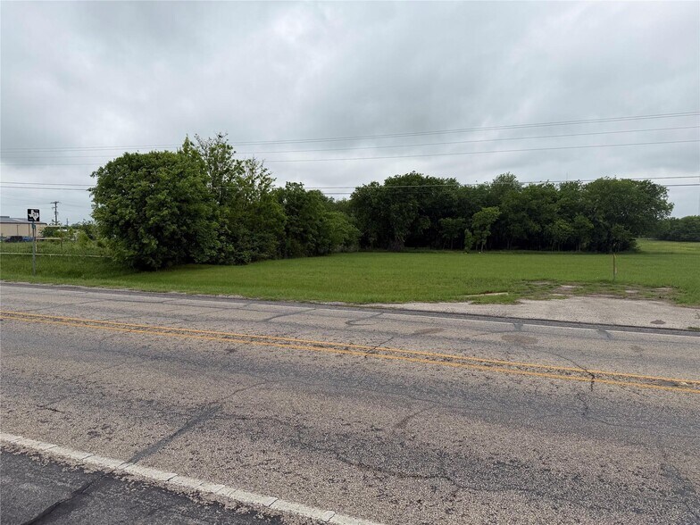 1520 Weatherford Hwy, Granbury, TX à vendre - Photo du bâtiment - Image 2 de 5