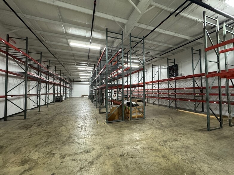 5343 Bowden Rd, Jacksonville, FL for lease - Building Photo - Image 2 of 7