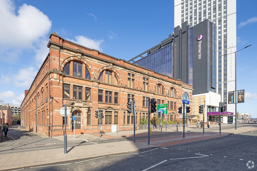 Claypit Ln, Leeds for sale - Building Photo - Image 3 of 5