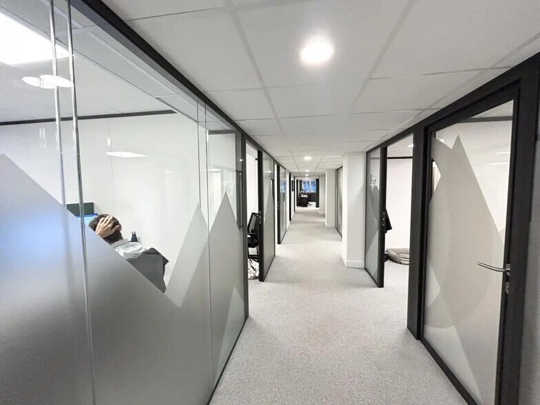 150-154 Rue Pierre Corneille, Lyon for lease - Building Photo - Image 1 of 21