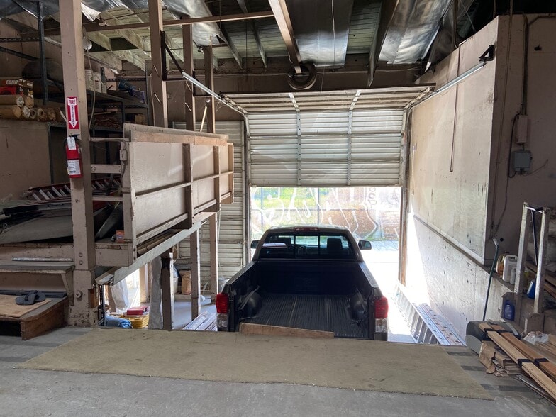 5440 Alhambra Ave, Los Angeles, CA for lease - Building Photo - Image 2 of 21