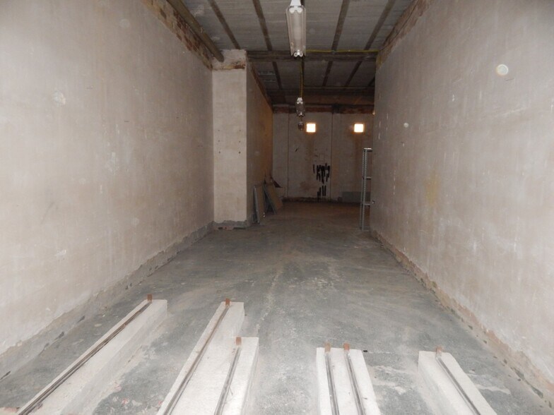 Commerce de détail dans Ontinyent, Valencia à louer - Photo du bâtiment - Image 2 de 11