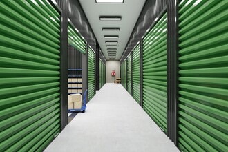 31A Cove Rd, Dartmouth, MA for lease Interior Photo- Image 2 of 5