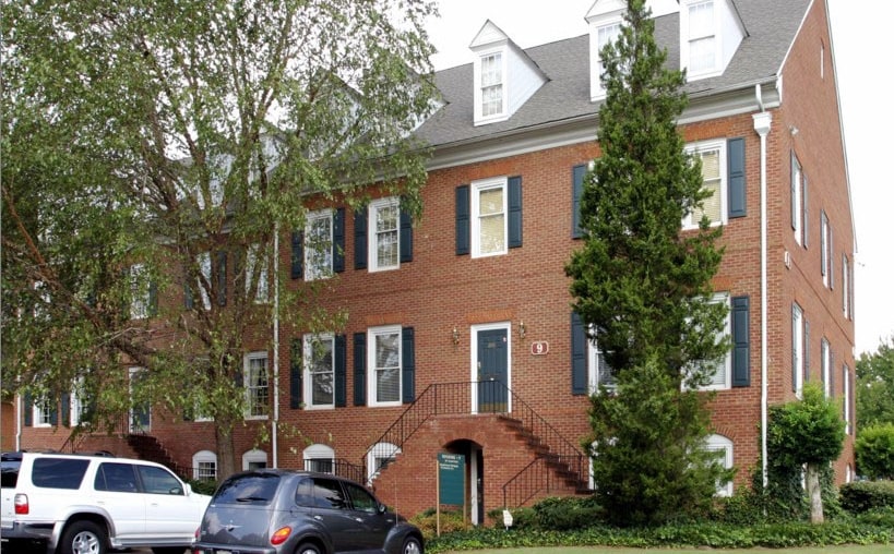 521 Village Trace NE, Marietta, GA for lease Primary Photo- Image 1 of 8