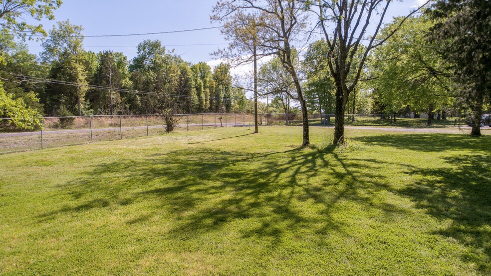110 Coulter Ct, Murfreesboro, TN à vendre - Photo du bâtiment - Image 3 de 11