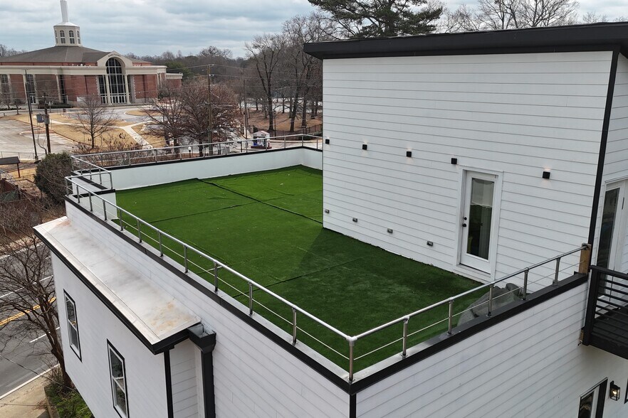 235 Candler Rd SE, Atlanta, GA à vendre - Photo du bâtiment - Image 3 de 26