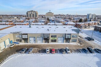 6040-6050 Boul Métropolitain E, Montréal, QC - Aérien  Vue de la carte - Image1