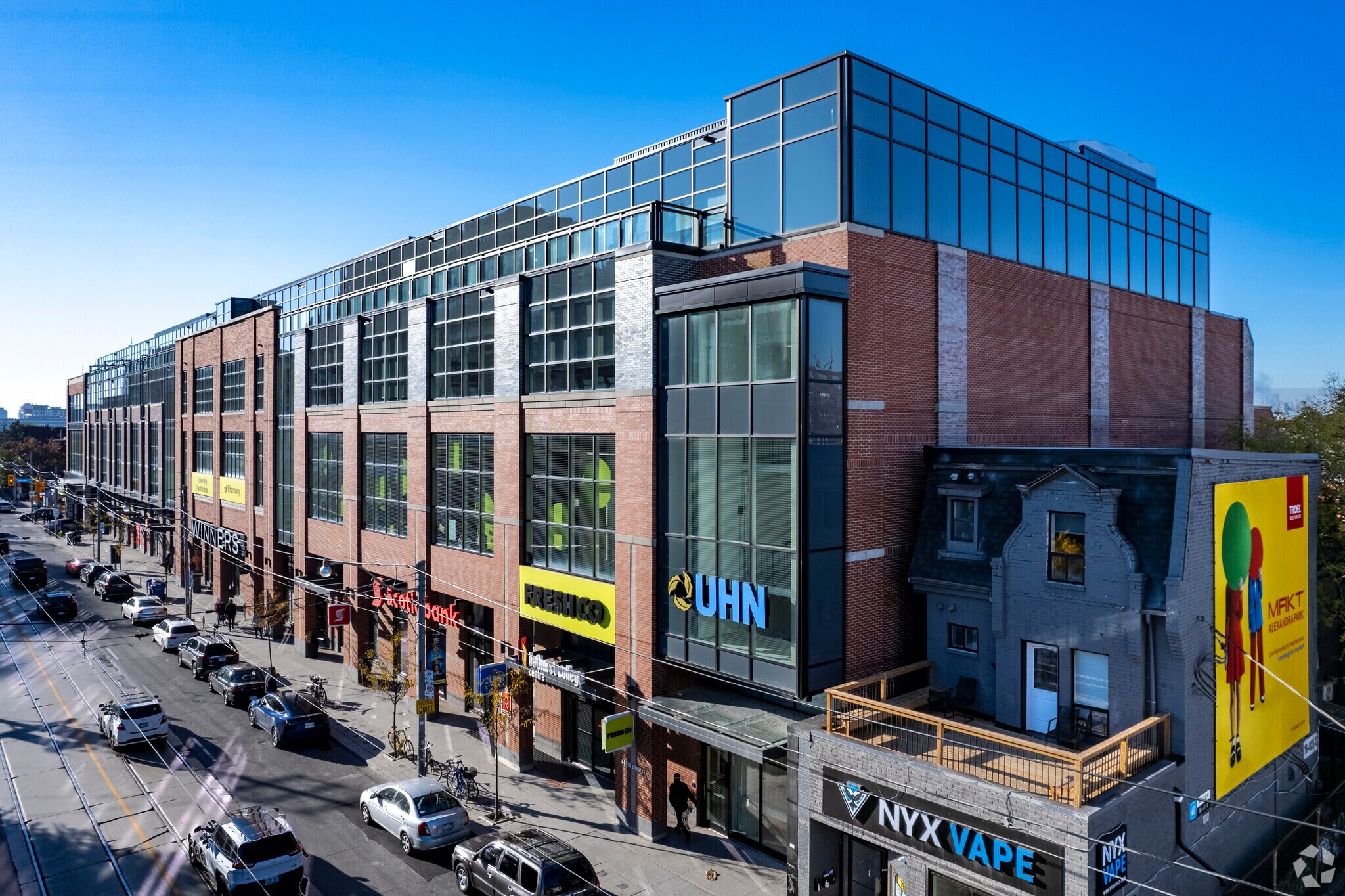 410-444 Bathurst St, Toronto, ON à vendre Photo principale- Image 1 de 1