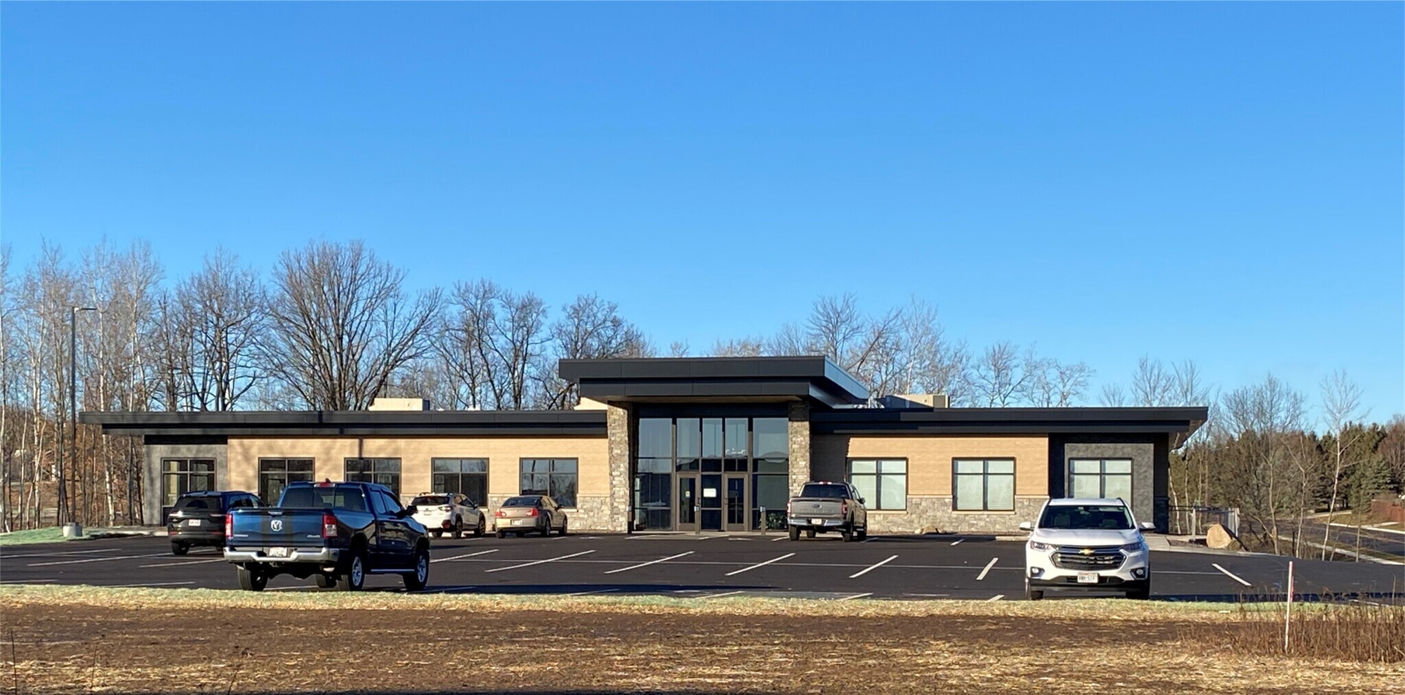 2600 Wisconsin Ave, Rice Lake, WI for lease Primary Photo- Image 1 of 7