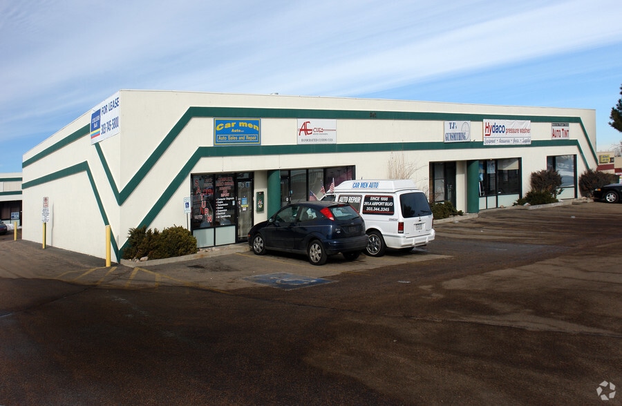 261 Airport Blvd, Aurora, CO for lease - Primary Photo - Image 1 of 8