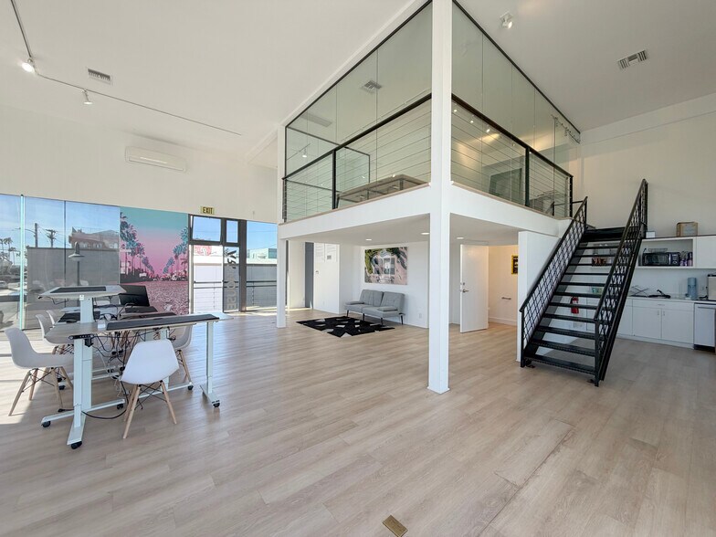 1501 Main St, Venice, CA à louer - Photo du bâtiment - Image 3 de 25