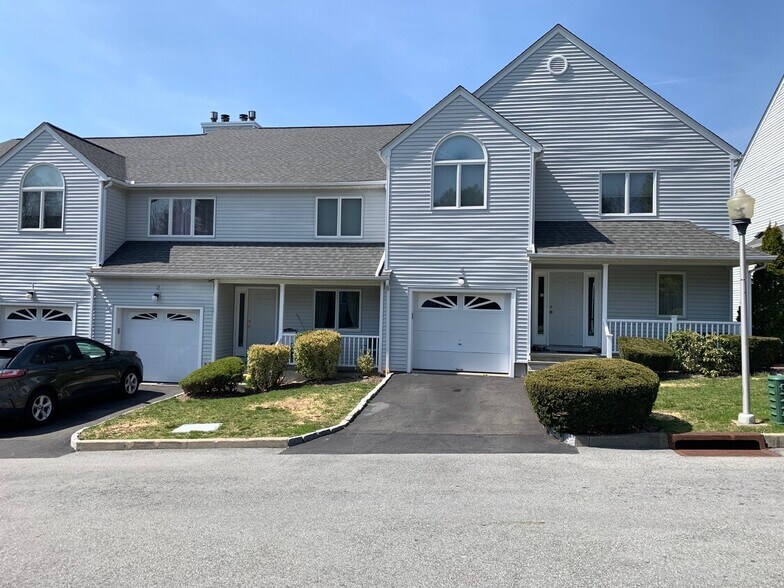 3 Larissa Ln, Thornwood, NY for sale - Primary Photo - Image 1 of 1