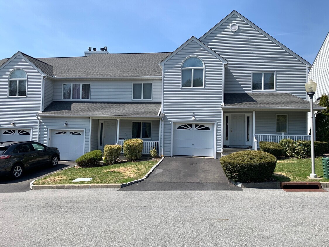 3 Larissa Ln, Thornwood, NY à vendre Photo principale- Image 1 de 2