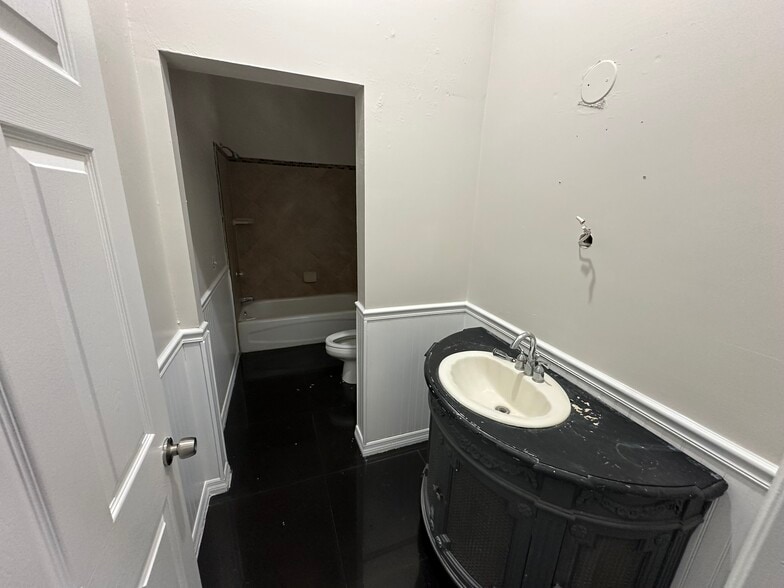 2009 N Armenia Ave, Tampa, FL à louer - Photo intérieure - Image 2 de 8