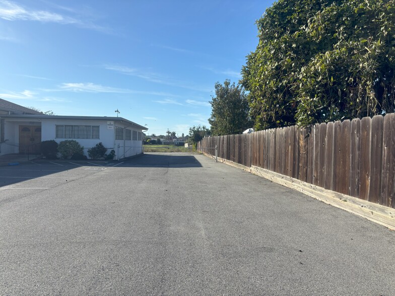 67 Eucalyptus Dr, Salinas, CA à vendre - Photo du bâtiment - Image 2 de 16