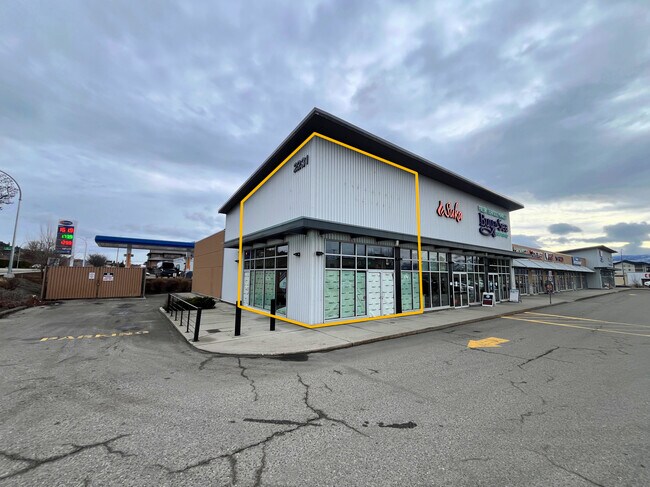 Plus de détails pour 2231 Louie Dr, Westbank, BC - Commerce de détail à louer