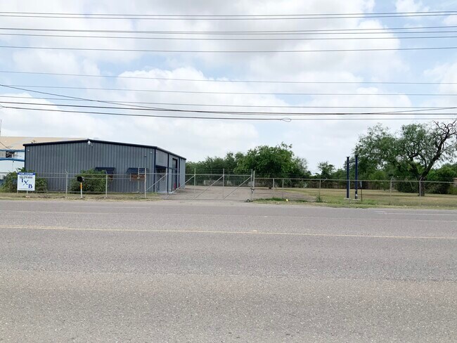 Plus de détails pour 7700 Padre Island Hwy, Brownsville, TX - Local d'activités à louer