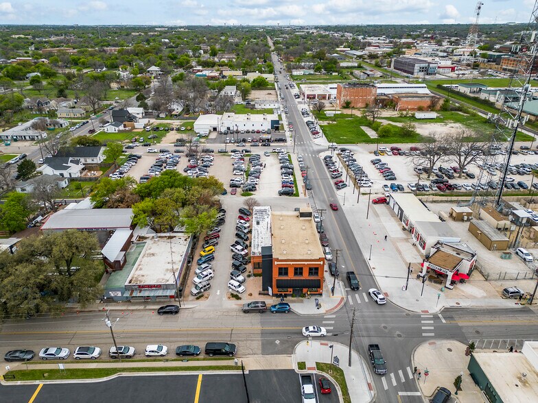 501-505 S 8th St, Waco, TX à louer - Photo du bâtiment - Image 2 de 4