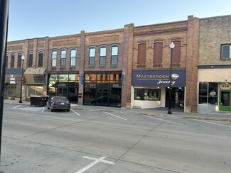 Plus de détails pour 320 9th St, Sheldon, IA - Bureau/Commerce de détail à louer