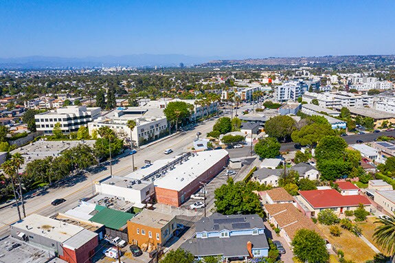 12100 W Washington Blvd, Los Angeles, CA à louer - Photo du bâtiment - Image 3 de 19