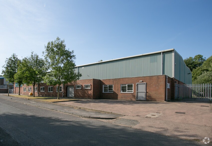 Hingley Rd, Halesowen à louer - Photo du bâtiment - Image 3 de 3
