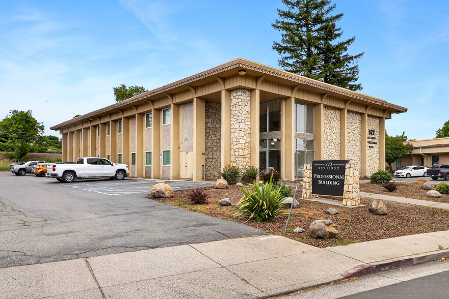 572 Rio Lindo Ave, Chico, CA for lease - Building Photo - Image 2 of 5