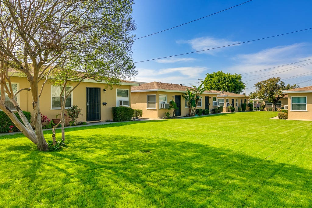 121-127 N Pennsylvania Ave, Glendora, CA for sale Primary Photo- Image 1 of 13