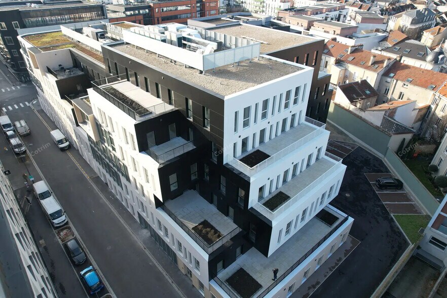 Office in Reims for lease - Aerial - Image 2 of 8