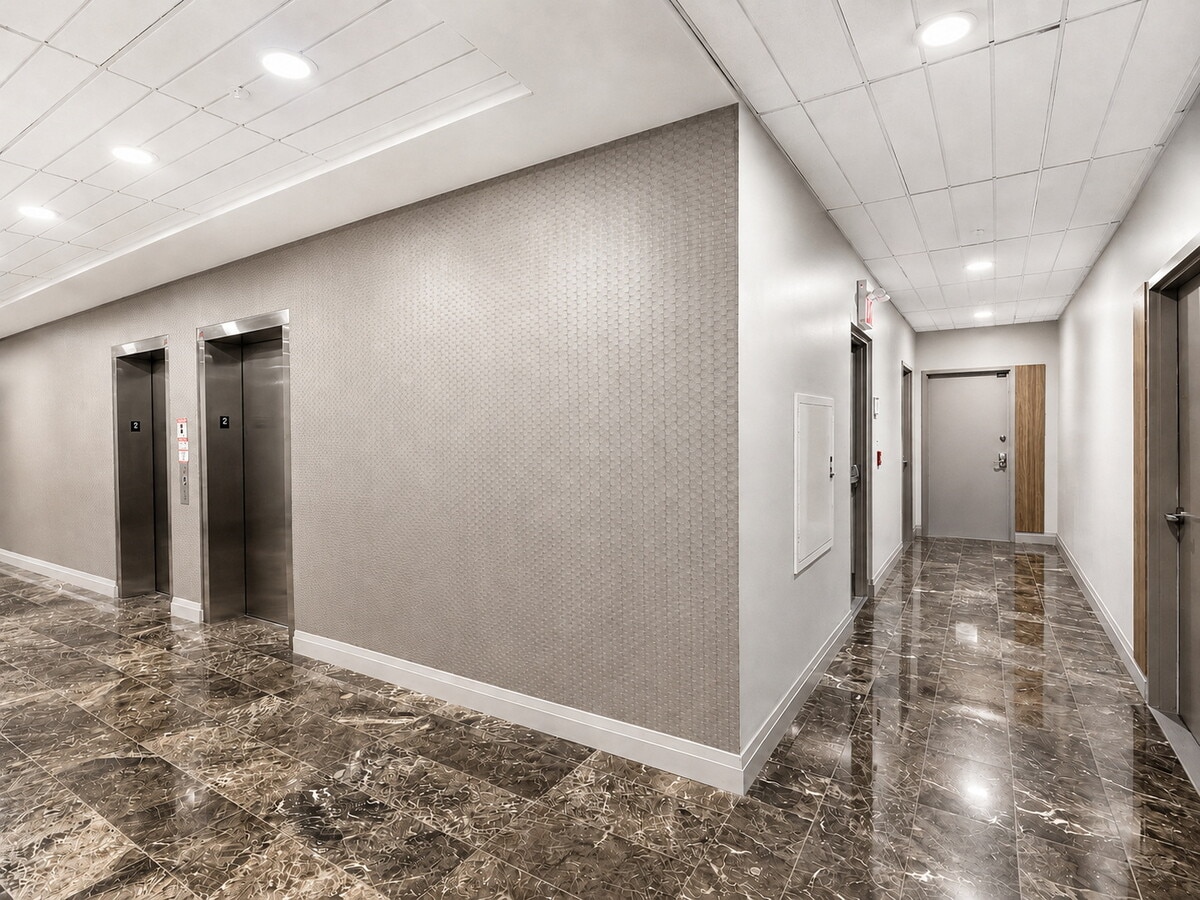 1650 Elgin Mills Rd E, Richmond Hill, ON L4S 0B2 - Unité 207 - - Hall d’entrée - Image 1 of 18